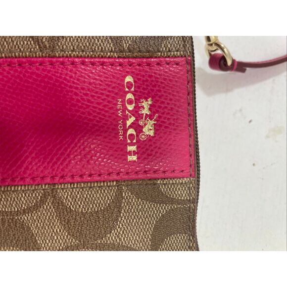 Coach Wrislet Signature Monograma Saffiano in Brown and Pink - Picture 10 of 11